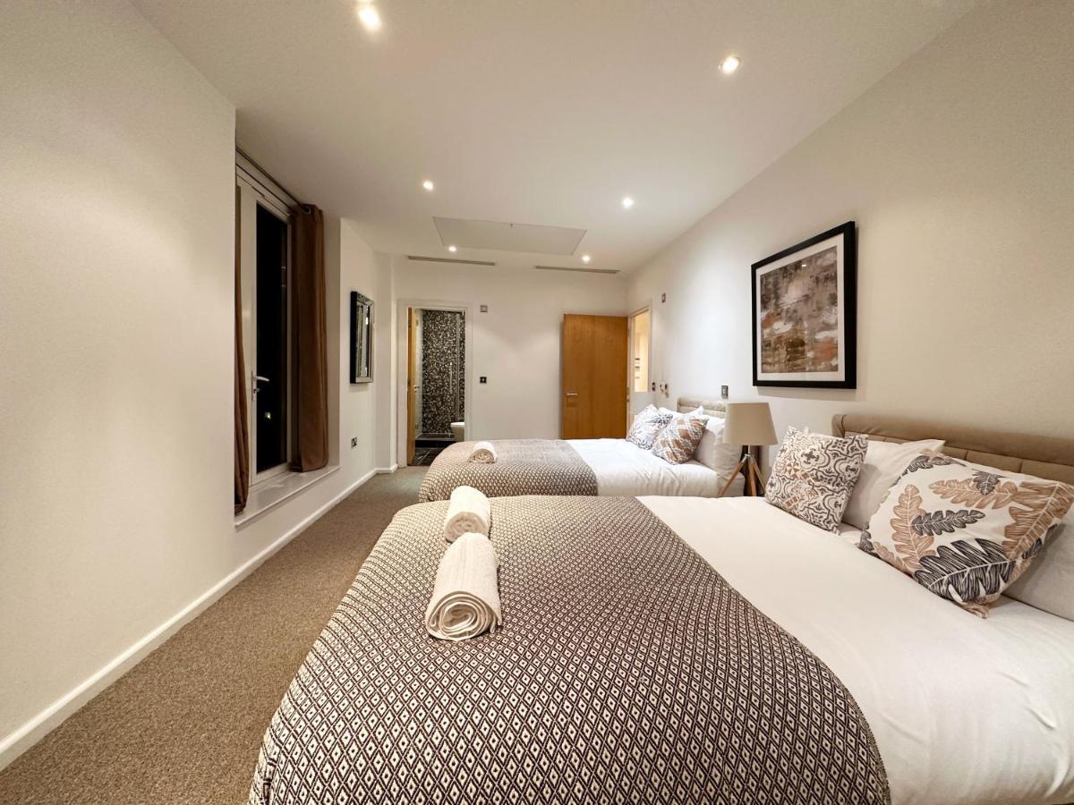 Stylish Apartment In Canary Wharf London Exterior photo